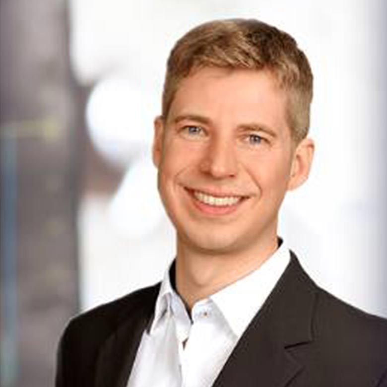 trainer-der-neuen-generation-trainer-andreas-friederich-780x780